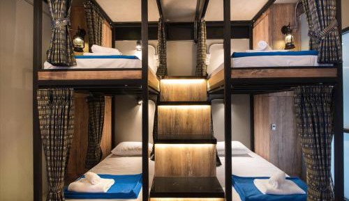 Classic Quadruple Room