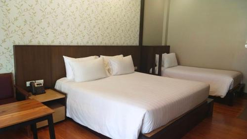 Triple Room with Mountain View