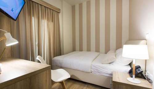 Business Single Room with Balcony