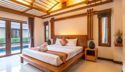 Deluxe Double Room with Garden View