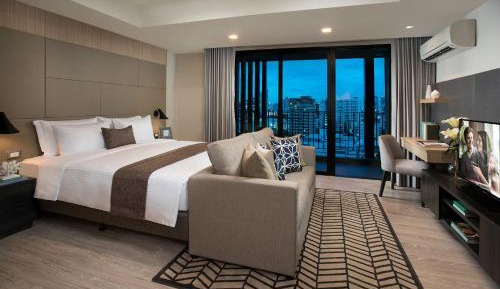 Executive Studio Room with King-Size Bed