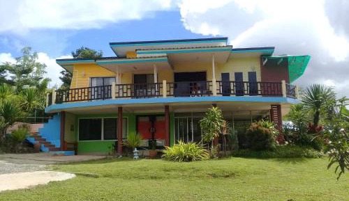 Three-Bedroom Vacation Home 