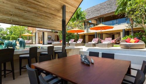 Purana Residence, 4-Bedroom Hilltop Villa