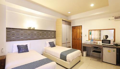 Standard Twin Room