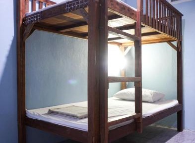 Budget Triple Room with Shared Bathroom