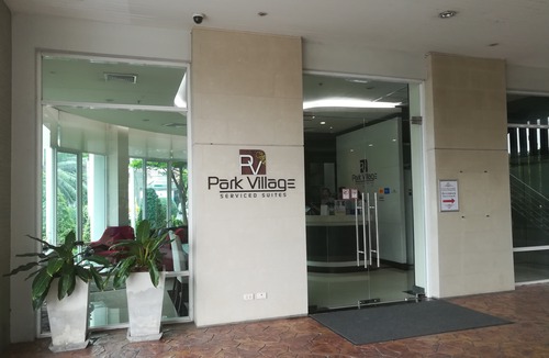 Samae Dam Hotel | Park Village Rama II