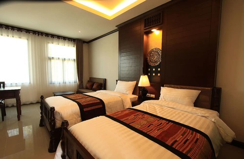 Wua Lai House | Baan Ratchiangsaen
