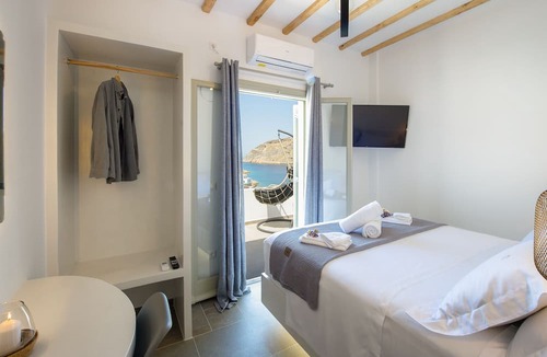 Herronisos Apartment | Droufakos home - Lux seafront apt