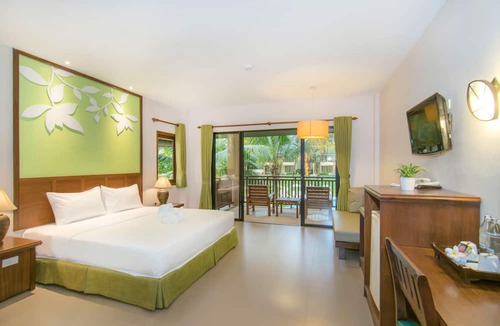 Khuekkhak Resort | The Leaf Oceanside by Katathani