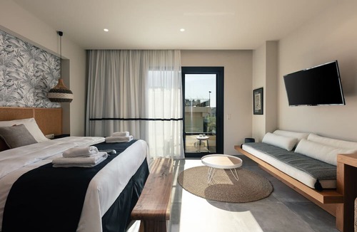 Heraklion Hotel | Chapter 02 Gallery Suites