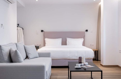 Nea Smirni House | Pnoe Urban Living