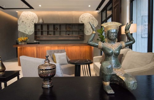 Daun Penh Hotel | GLOW PARK HOTEL Grand Royal Palace