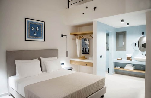 Agios Georgios Hotel | Terra Nera Suites Santorini
