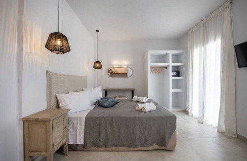 Drios Hotel | Drios Luxury Studios