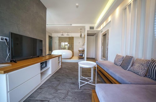 Kato Galatas Hotel | Porto Kalamaki Hotel