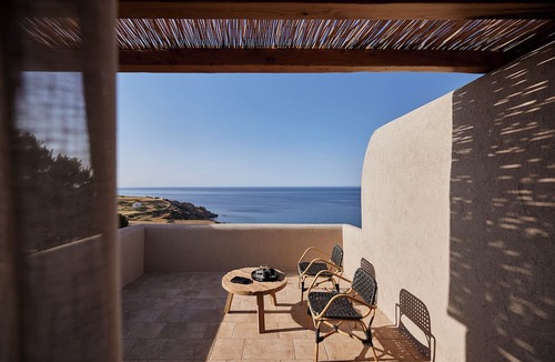 Milos Bed & Breakfast | Noma Milos - Delmar Collection