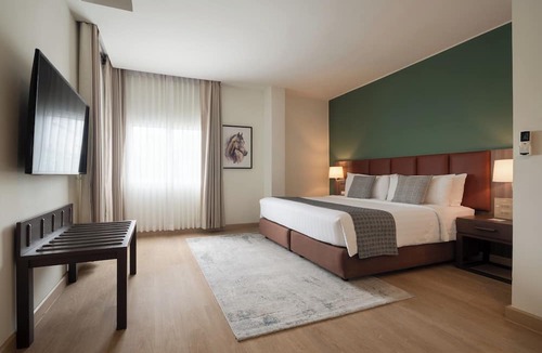 Ploenchit Hotel | The Legacy Hotel Nana Sukhumvit, Aspira Collection