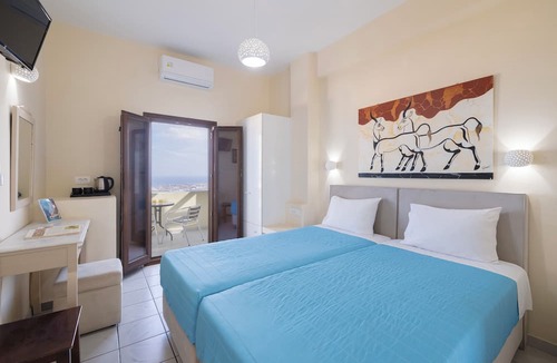 Megalochori Hotel | Villa Stella