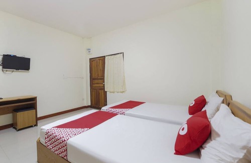 Pak Phraek Hotel | OYO 75351 Na Jinthanakan