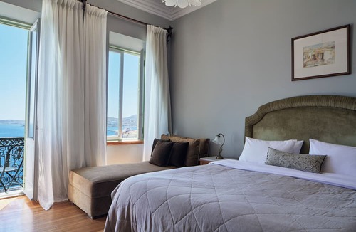 Ermoupoli Hotel | Syrou Melathron