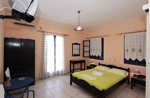 Perissa Hotel | Nefeli Villa