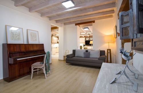 Koum Kapi Villa | Villa Splantzia-heated Pool-garden-2 min Chania Port
