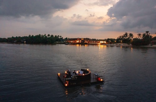 Traeuy Kaoh Hotel | Amber Kampot