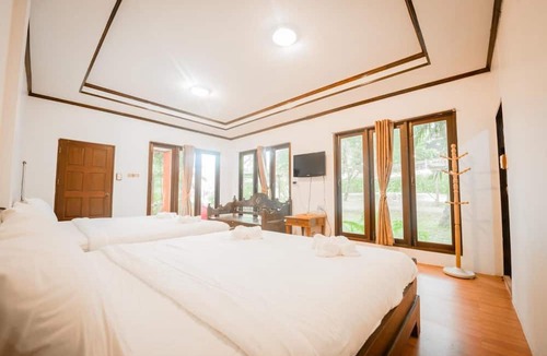 Wang Nam Khiao Hotel | Taksina Garden Resort