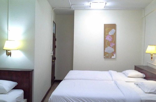 Talat Yot House | BC guesthouse Banglamphu