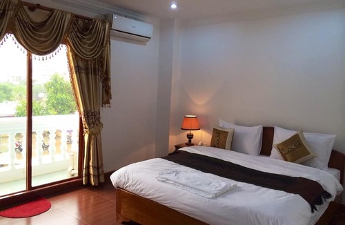 Svay Pao Hotel | Emerald BB Battambang Hotel