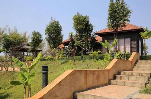 Kampong Thma Hotel | Romduol Island Chalet