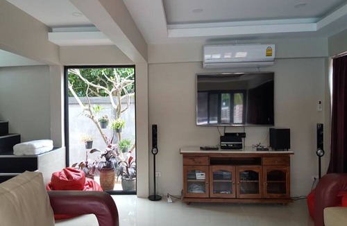 Hat Chao Samran House | Baan Hansa