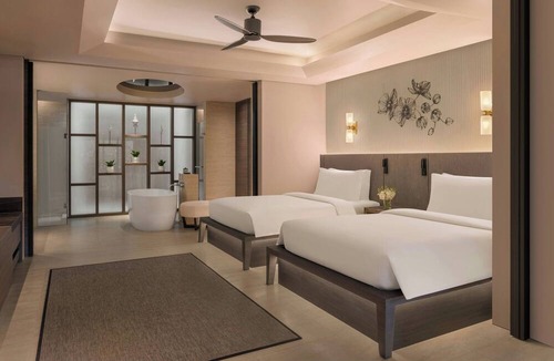 Moo 5 Resort | The Ritz-Carlton, Koh Samui