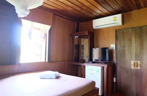 Tha Sut Hotel | Bortong Thailue Resort