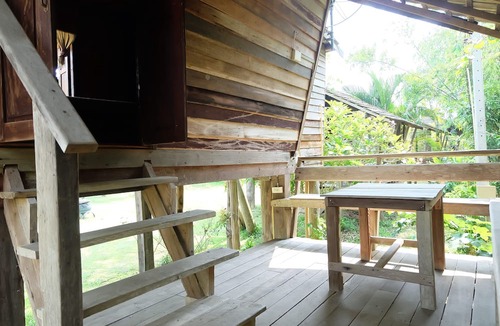 Tha Sut Hotel | Bortong Thailue Resort