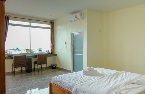 Songkhla Hotel | The Lake House Ko Yo
