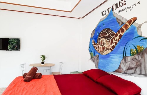 Ranong Hotel | T and T House - Adults Only