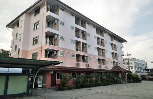 Ban Chang Hotel | Areechon Apartment