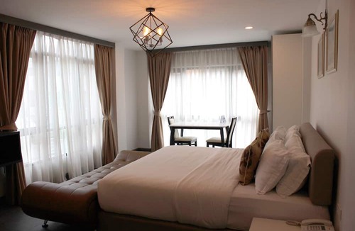 Khlong Tan Hotel | V One Pride - Sukhumvit 22 Bangkok