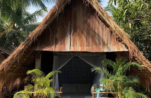 Banan Hostel | Family Batcave Homestay - Hostel