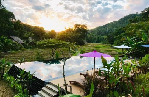 Chong Kham Hotel | Fern Resort