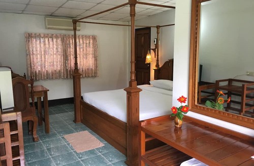 Chong Kham Hotel | The Creek Garden Huainamrin Resort