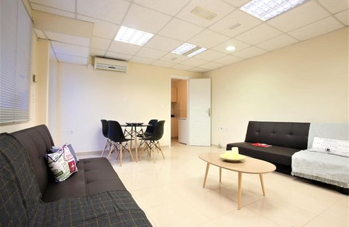 Markopoulon House | GK Airport Suites - Free Shuttle & Early Check In by GK Hospitality Group