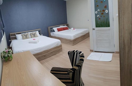 Mueang Samut Prakan District Hostel | BC House and Hostel