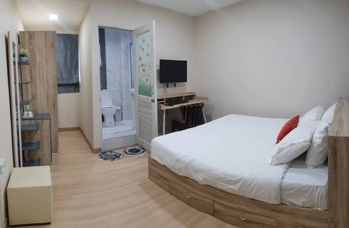 Mueang Samut Prakan District Hostel | BC House and Hostel