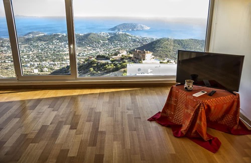 Saronikos House | Viva B&B