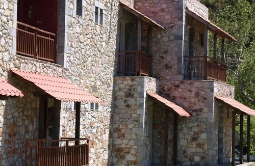 Omalos Hotel | Exari