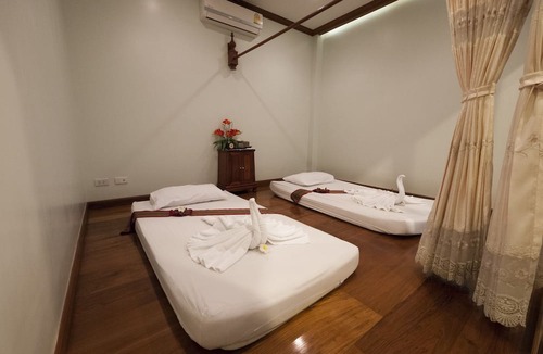 Sam Phran Hotel | RK Riverside Resort & Spa
