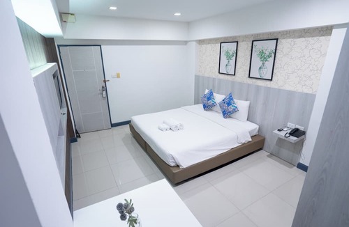 Nong Bon Hotel | The Spring Bangkok