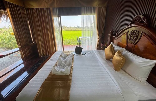Battambang Hotel | Phum Mongkol Village
